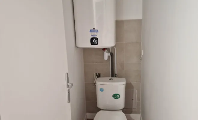 Cumulus extra plat et WC sur pied